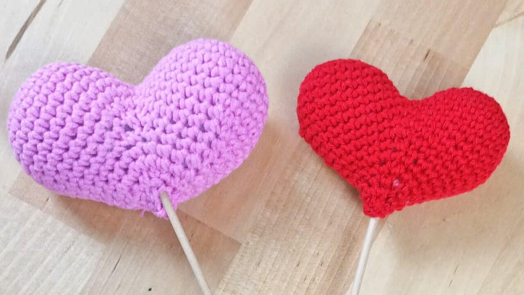 Corazón de crochet 3d relleno para amigurumis